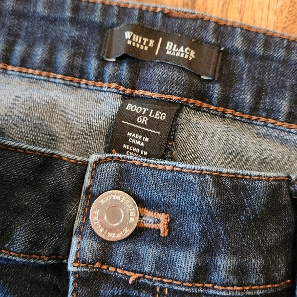 Women’s White House Black Market Size 6 Reg Dark Wash Boot Cut Denim Jeans - Picture 3 of 6